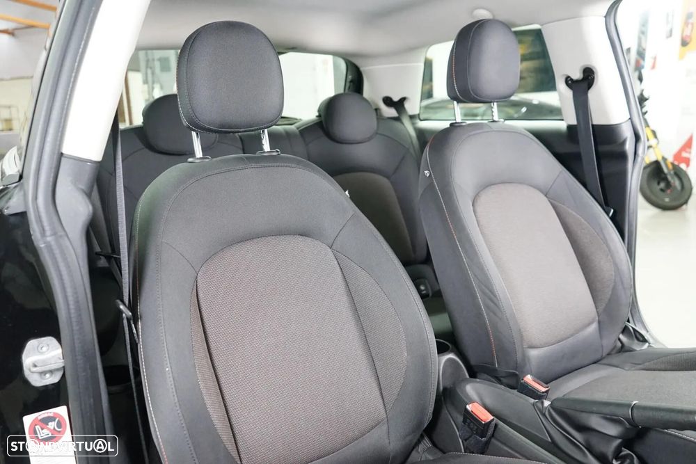 MINI 3 Portas One - 29