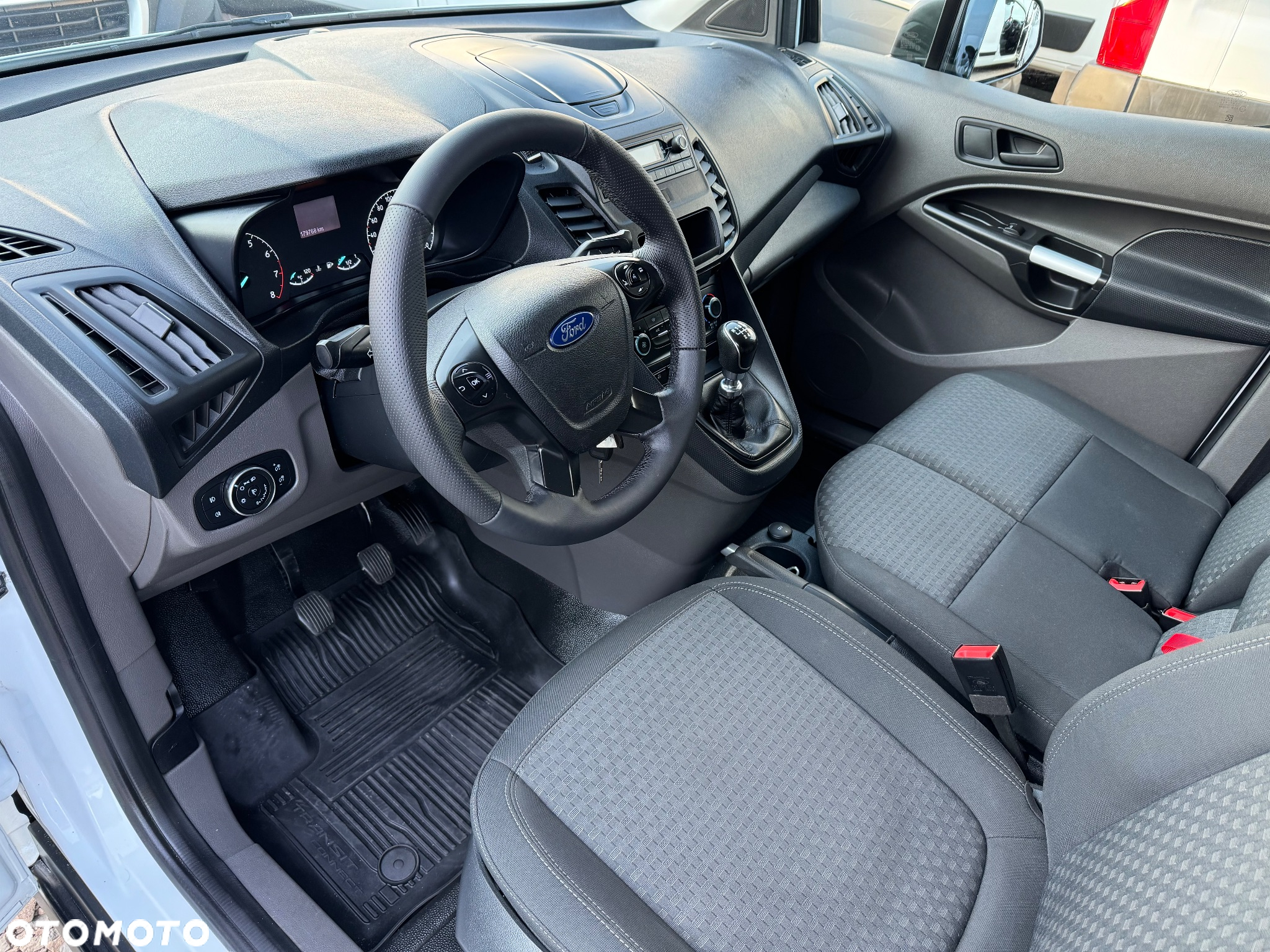 Ford Transit Connect - 5