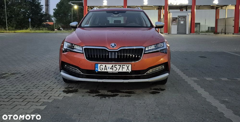 Skoda Superb 2.0 TDI SCR 4x4 Scout DSG - 6