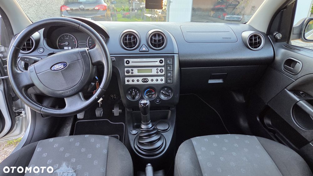 Ford Fiesta 1.4 - 10
