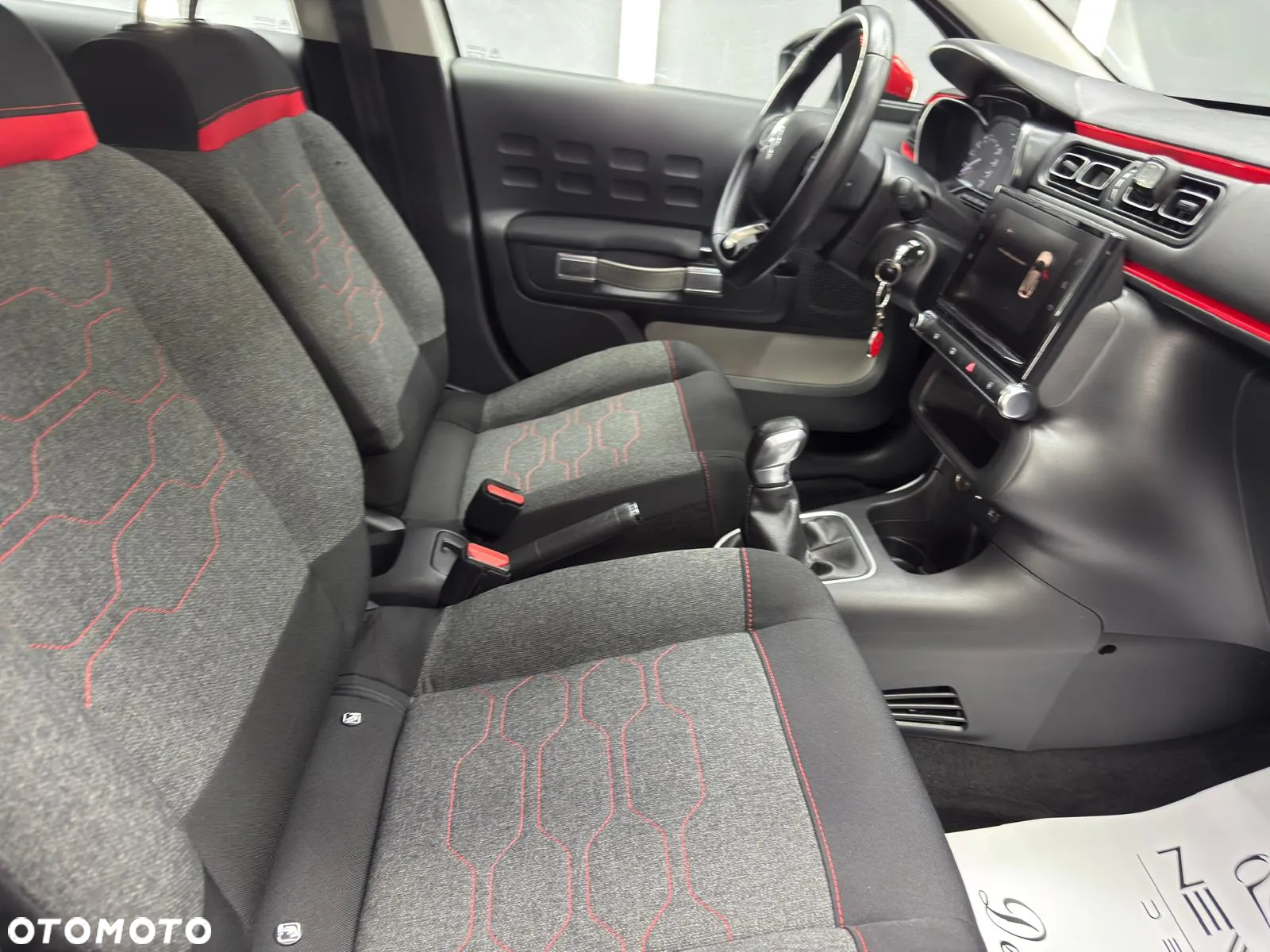 Citroën C3 1.2 PureTech Shine - 26