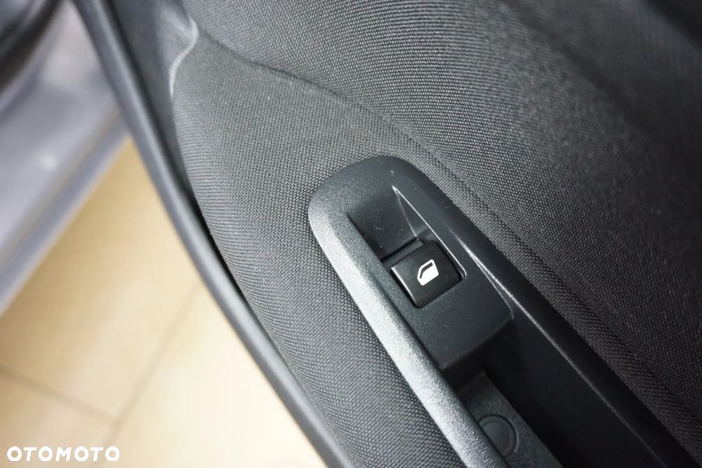 Peugeot 308 BlueHDi 100 Stop & Start Access - 28