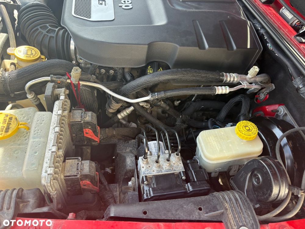 Jeep Wrangler 3.6 Unlim Sahara - 37