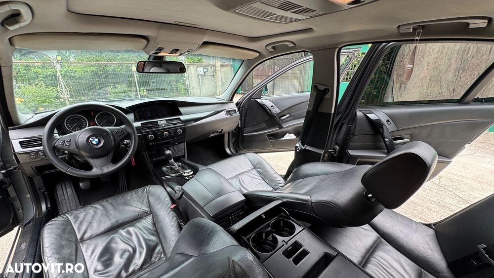 BMW Seria 5 525d - 18