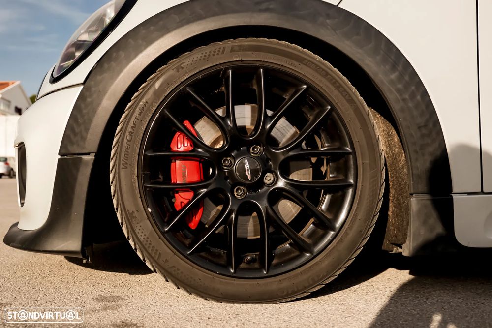 MINI 3 Portas John Cooper Works - 14