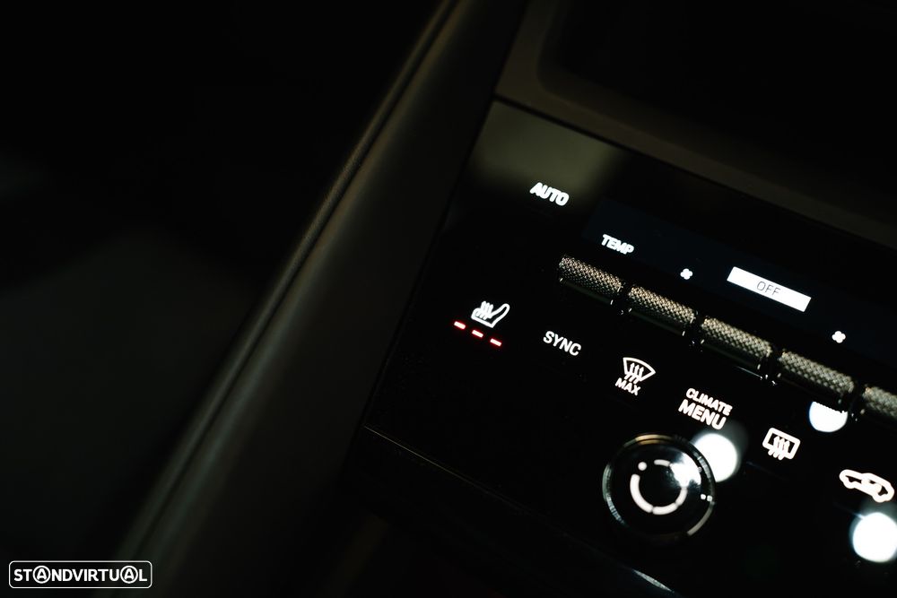 Porsche Macan Electric - 22