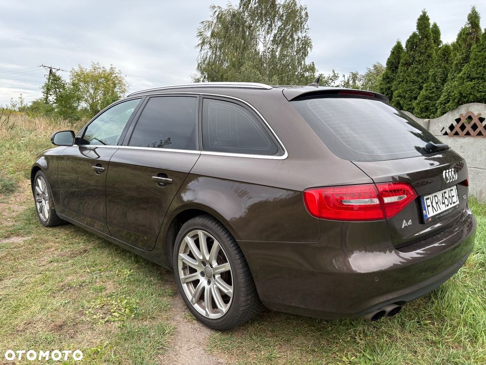 Audi A4 Avant 2.0 TDI DPF multitronic Attraction - 11