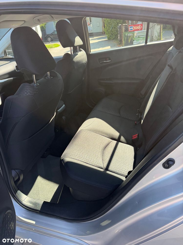 Toyota Prius 1.8 Hybrid Premium - 8