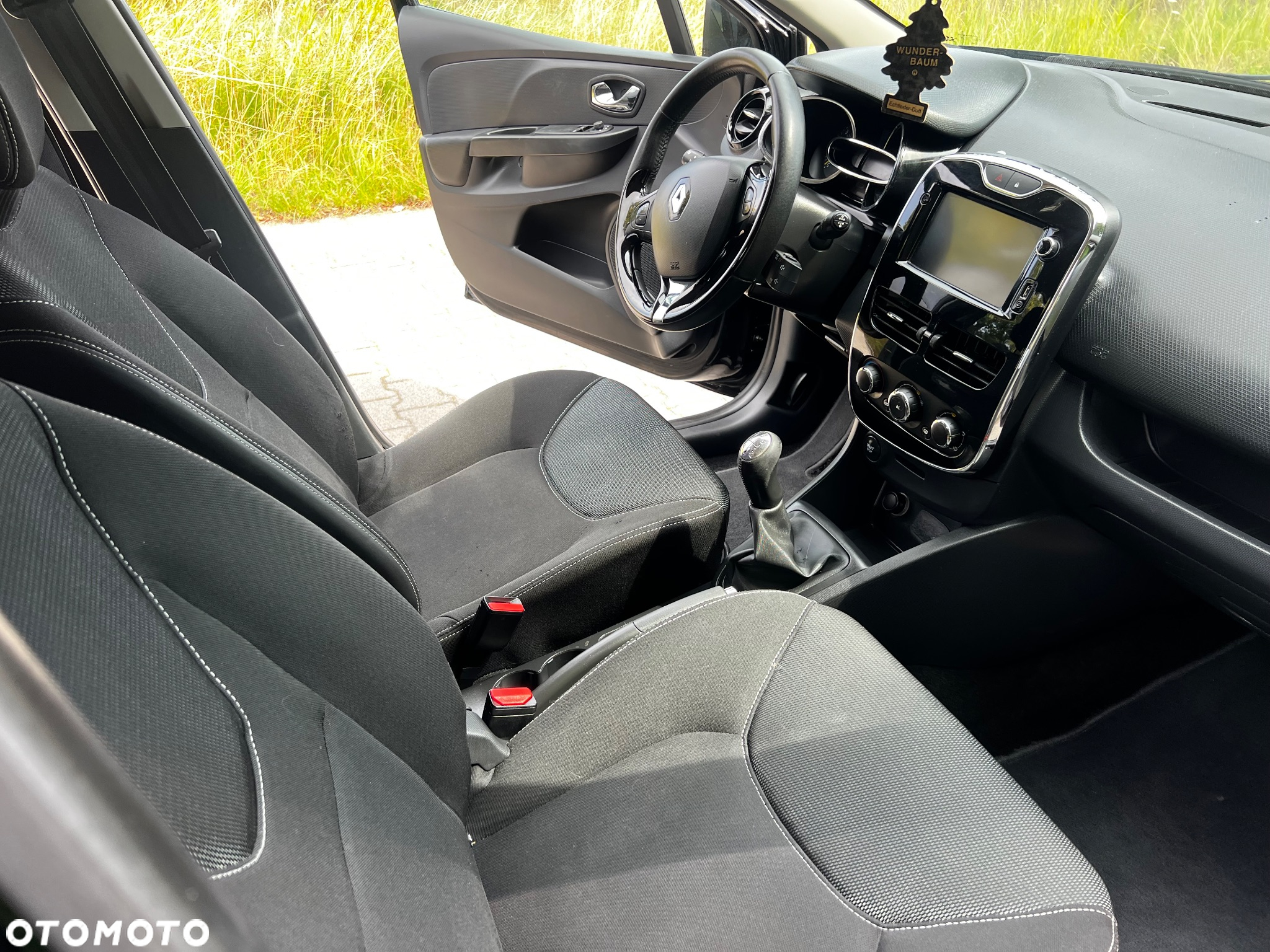 Renault Clio - 9