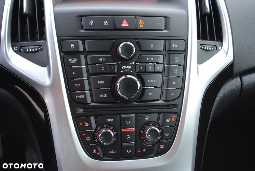 Opel Astra 1.4 Turbo Cosmo - 13