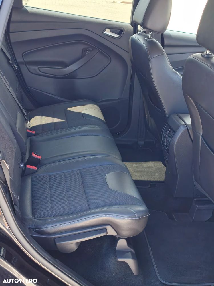 Ford Kuga 1.6 EcoBoost 2x4 Titanium - 9