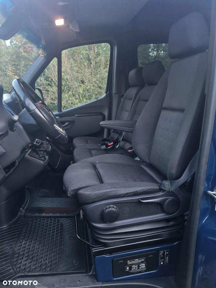 Mercedes-Benz Sprinter - 8