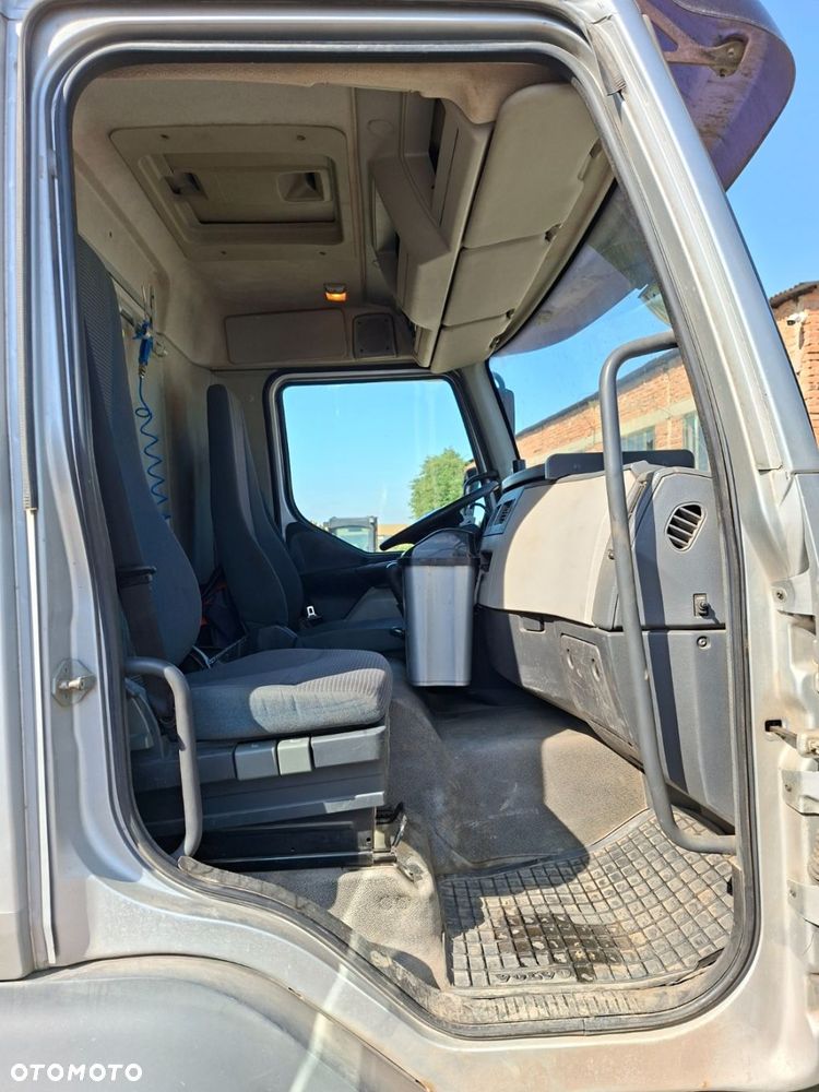 Volvo Fl 240 - 30