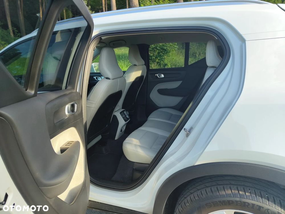 Volvo XC 40 T2 Momentum Pro - 10