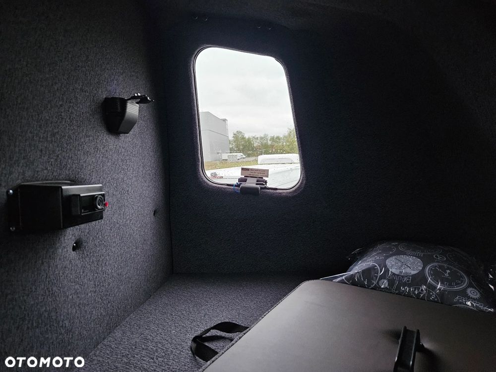 Renault Master międzynarodówka 10 EP 170 KM - 18
