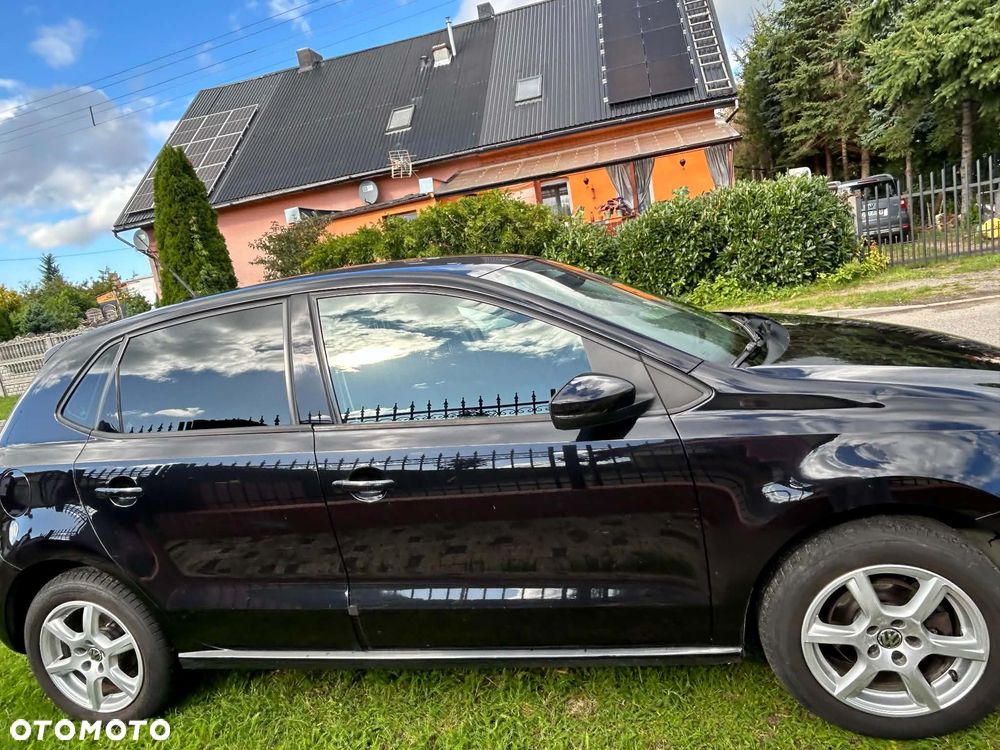 Volkswagen Polo - 2