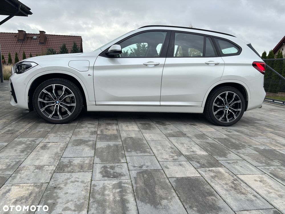 BMW X1 xDrive25e M Sport - 12