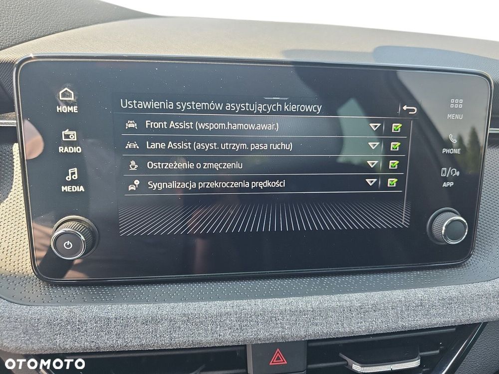 Skoda Kamiq 1.5 TSI Selection DSG - 30