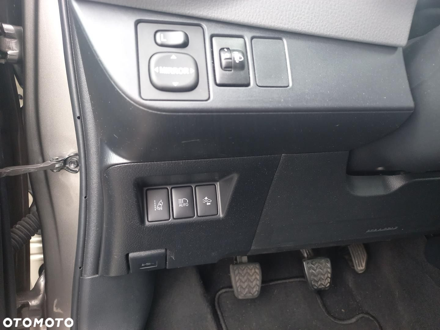 Toyota Yaris - 19