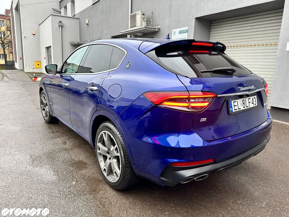 Maserati Levante Q4 - 3