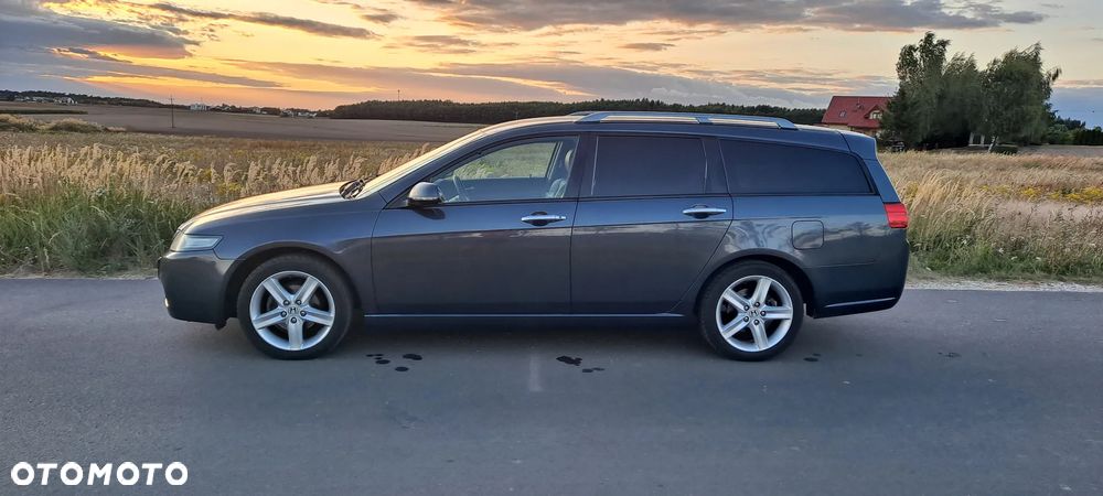Honda Accord Tourer 2.0 i Automatik Sport - 2