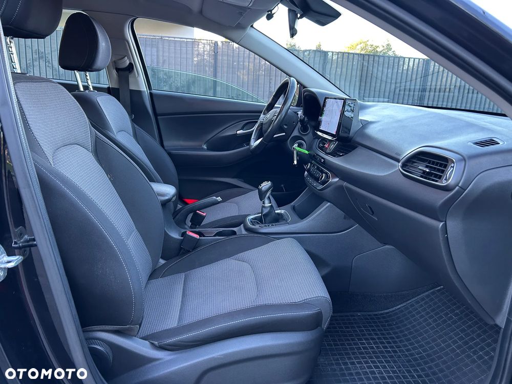 Hyundai i30 1.5 DPI Modern - 18