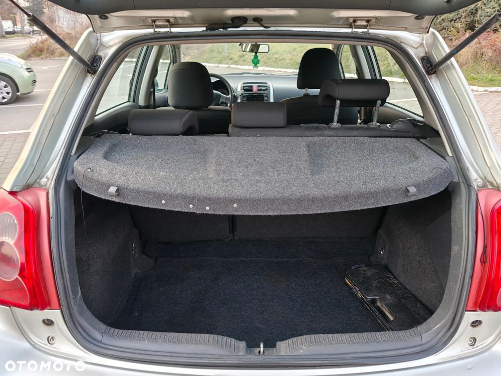 Toyota Auris 2.0 D-4D Luna - 15