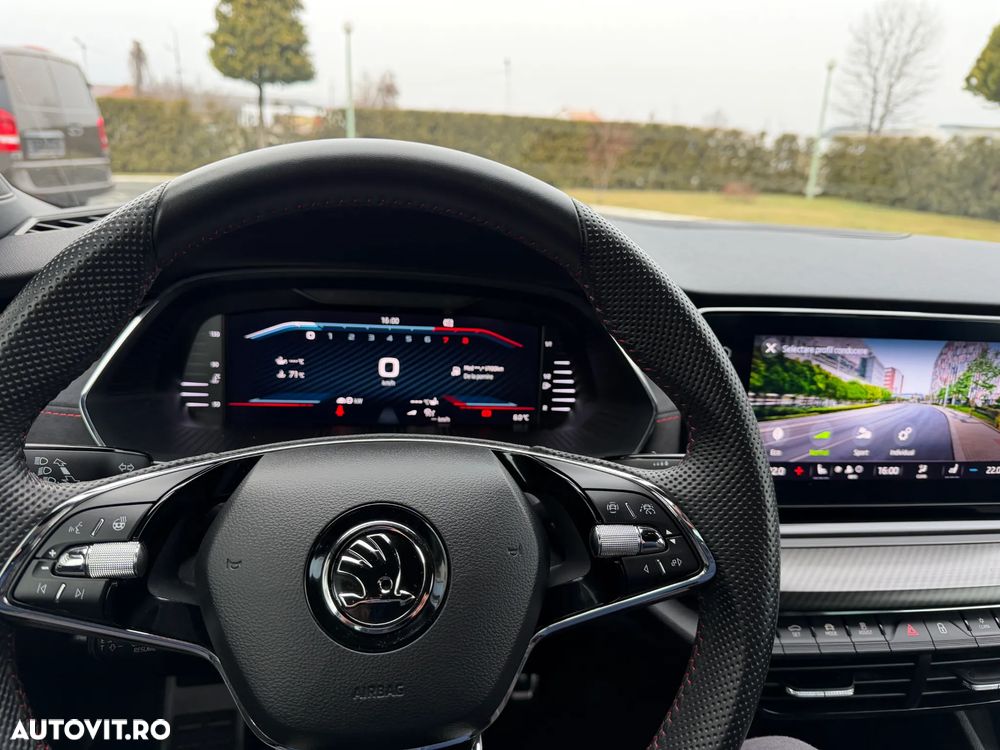 Skoda Octavia 2.0 TSI RS Plus - 12