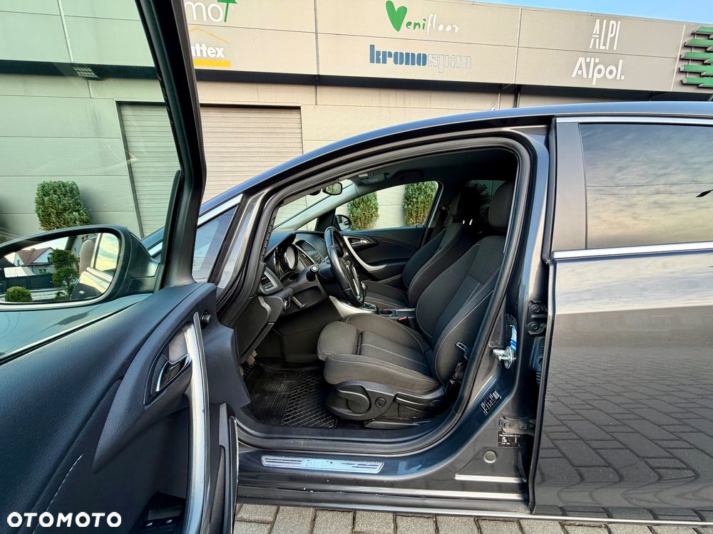 Opel Astra 1.4 Turbo Cosmo - 15