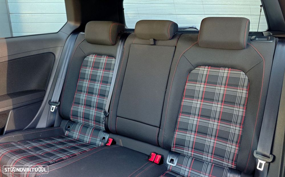 VW Golf 2.0 TSi GTi - 21