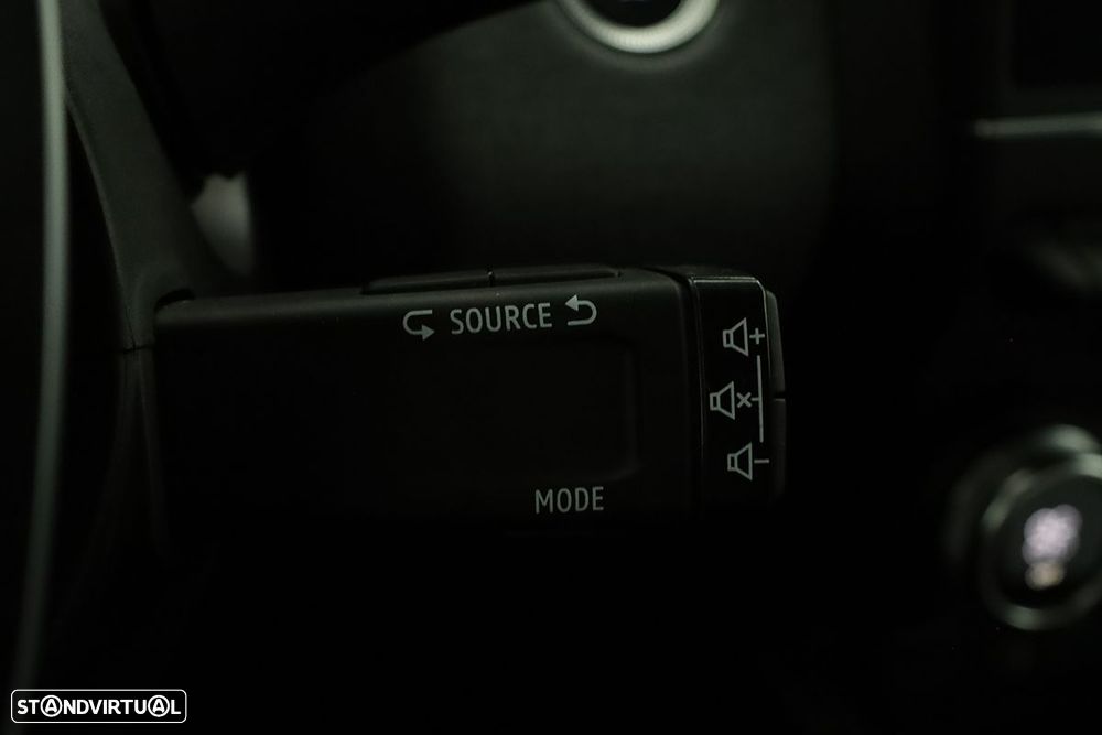 Mitsubishi Colt 1.0 MPI-T Invite - 18