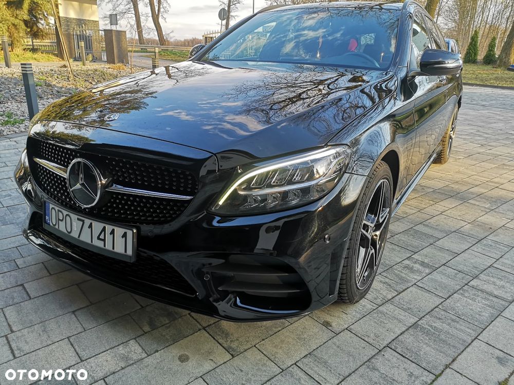 Mercedes-Benz Klasa C 400 4Matic 9G-TRONIC AMG Line - 37