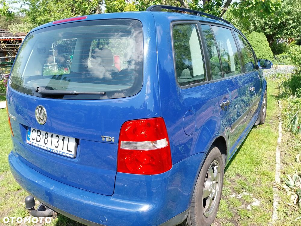 Volkswagen Touran - 6