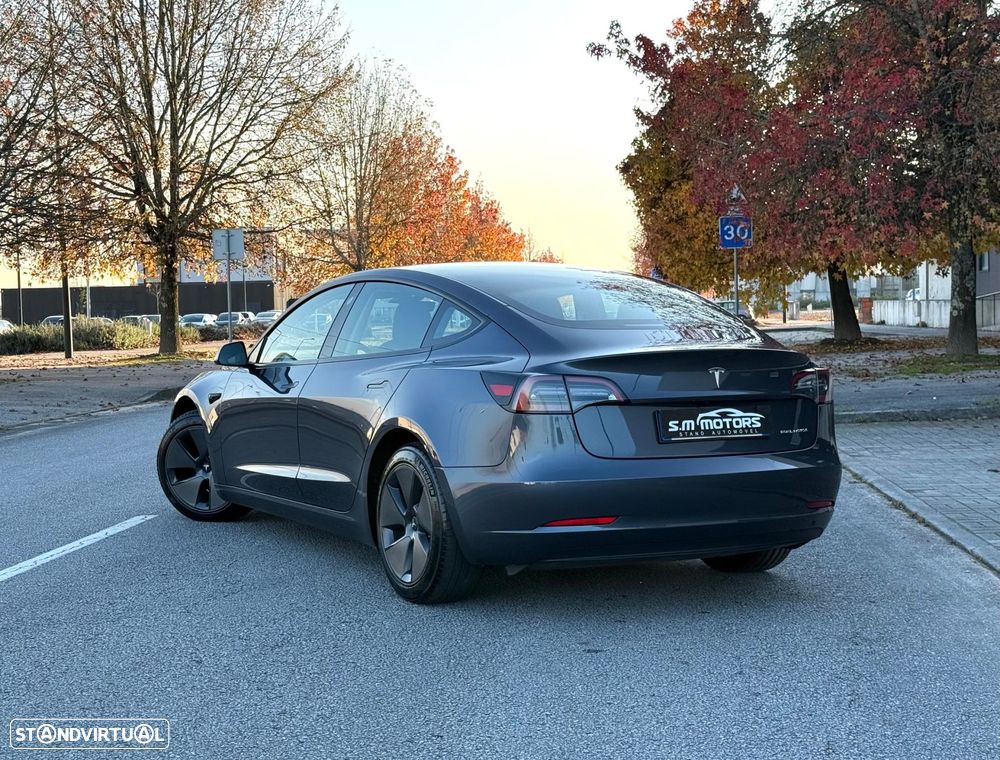 Tesla Model 3 Long-Range Dual Motor AWD - 2