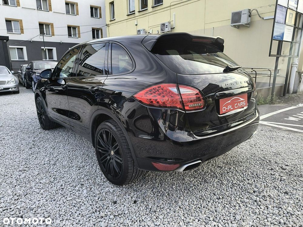 Porsche Cayenne - 6