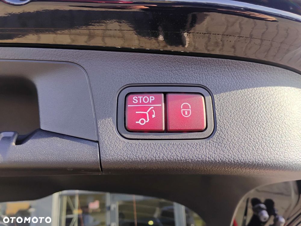 Mercedes-Benz GLA 200 AMG Line - 14