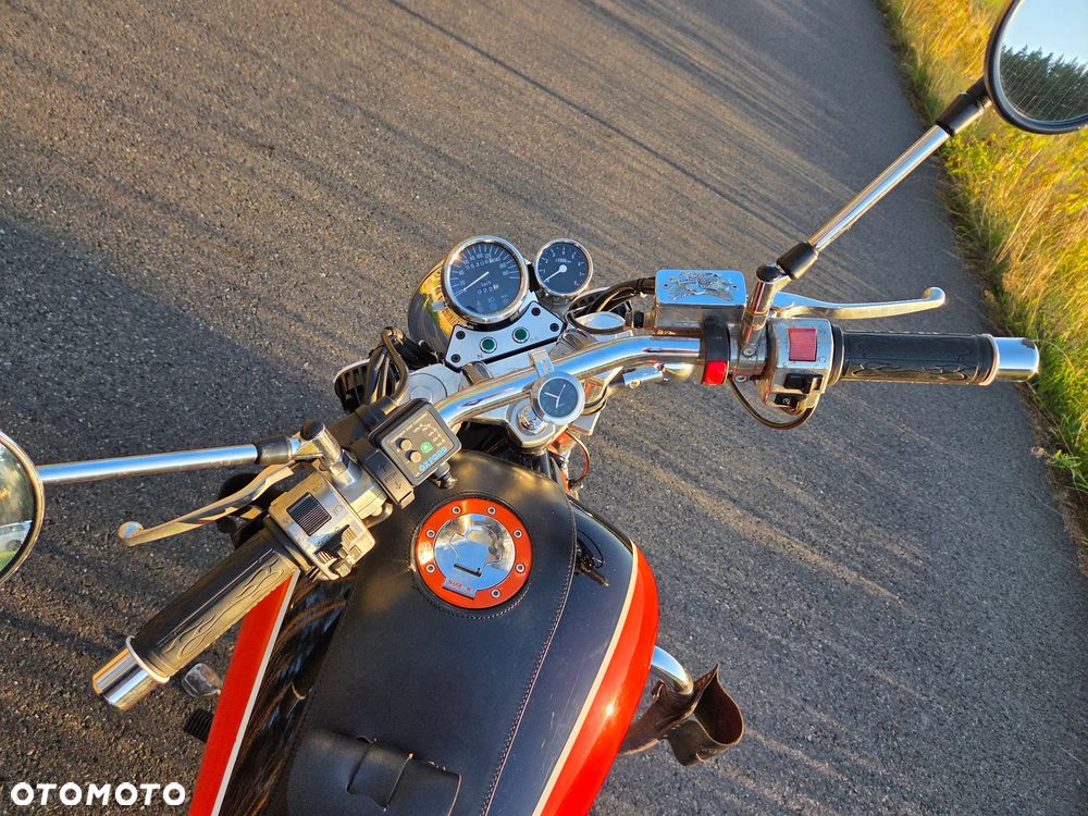 Suzuki Marauder - 8