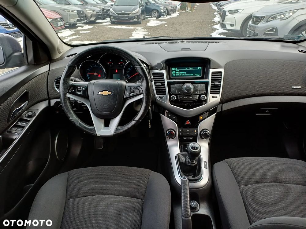 Chevrolet Cruze 1.8 LT+ - 17