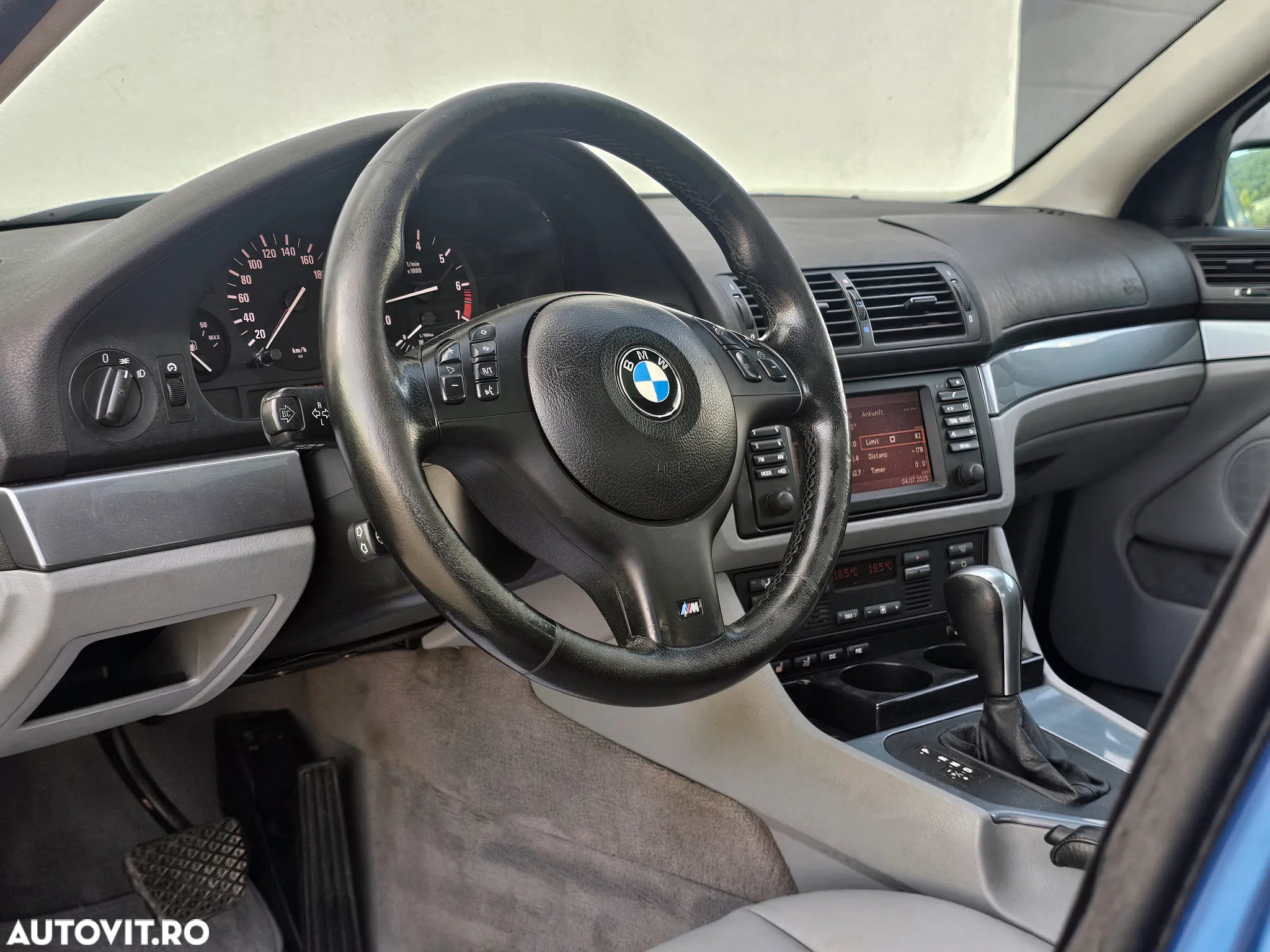 BMW Seria 5 530iA - 8