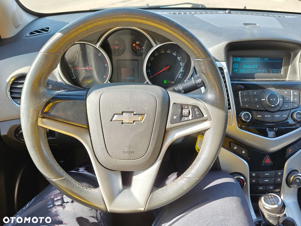 Chevrolet Cruze 2.0 LS - 6