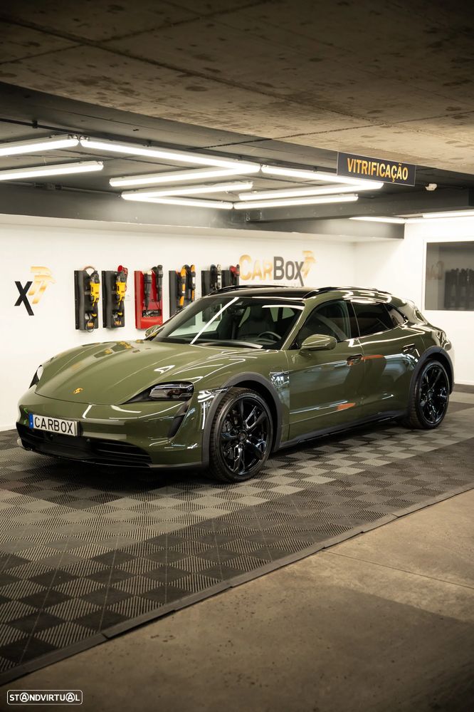 Porsche Taycan Cross Turismo 4 - 1