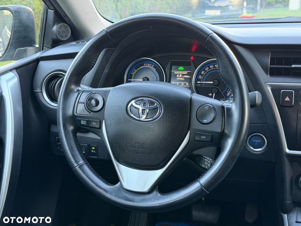 Toyota Auris 1.8 VVT-i Automatik Executive - 22