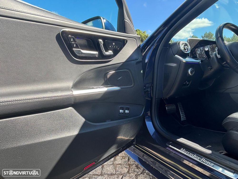 Mercedes-Benz C 300 e AMG Line - 21