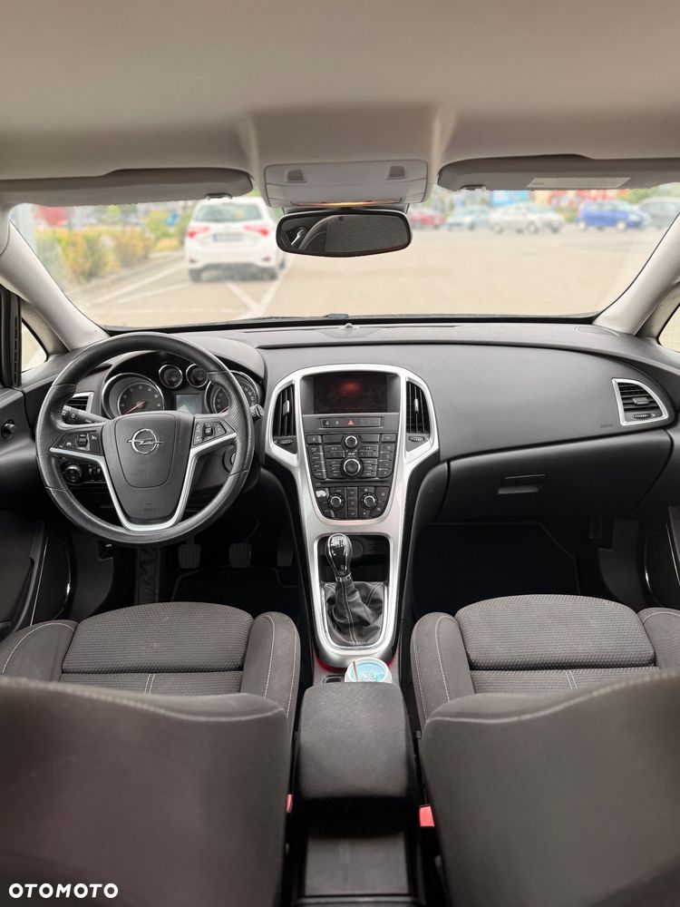 Opel Astra 1.4 T Edition 150 - 9