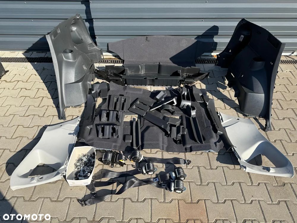 TOYOTA VERSO LIFT 13-18 FOTELE 2 3 RZĄD PASY PLASTIKI PRZEKŁADKA VANA - 8