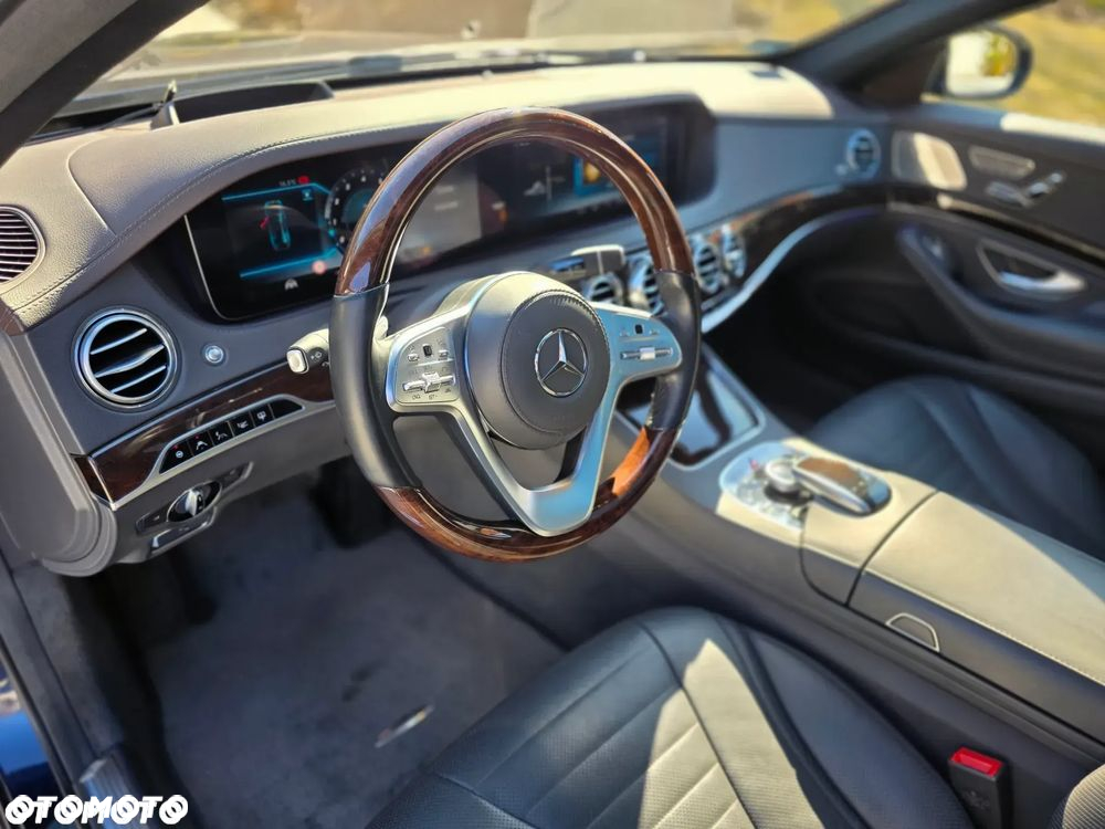 Mercedes-Benz Klasa S 560 4-Matic L 9G-TRONIC - 23