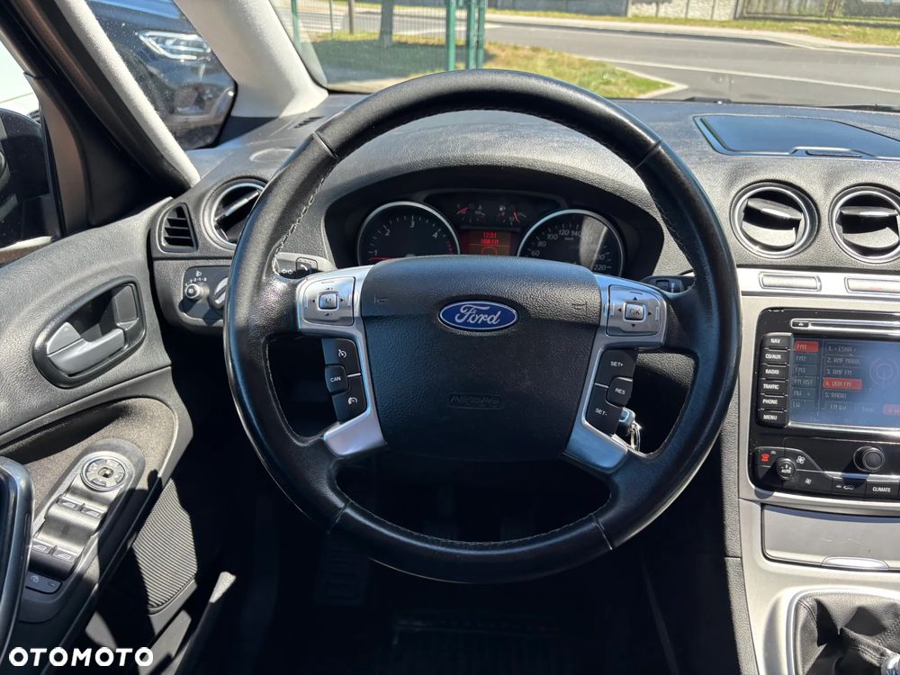 Ford S-Max 2.0 TDCi DPF Champions Edition - 17