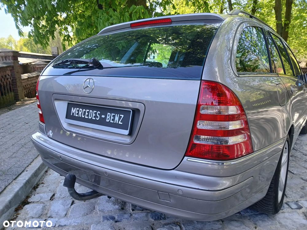 Mercedes-Benz Klasa C 180 Kompressor Automatik Avantgarde - 16