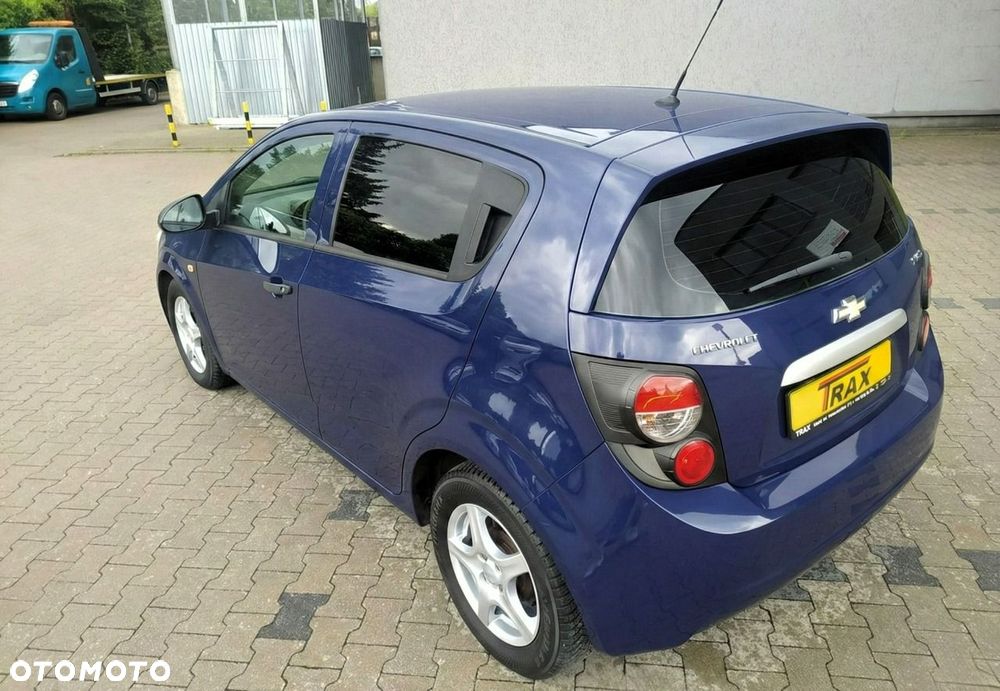 Chevrolet Aveo - 13