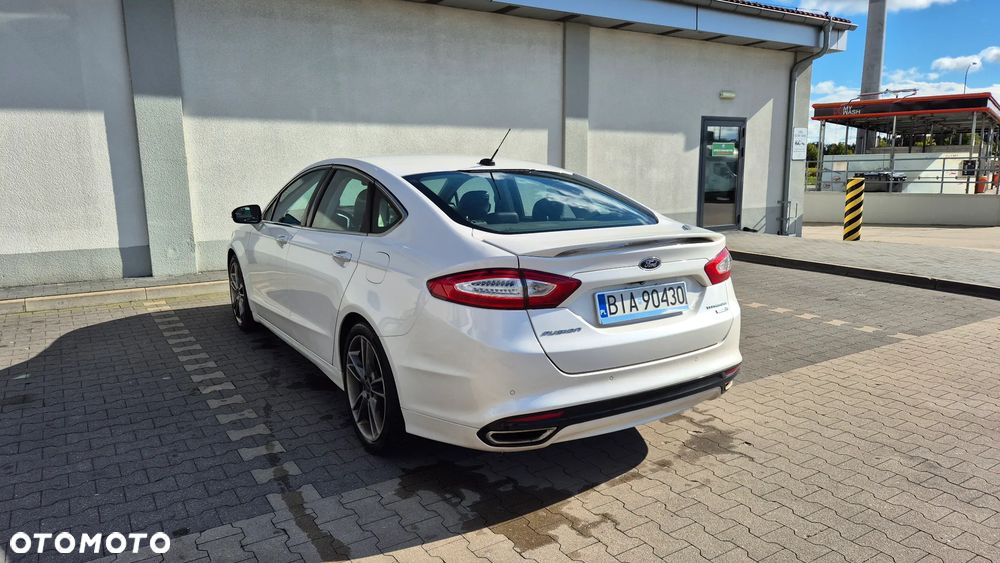 Ford Fusion - 5